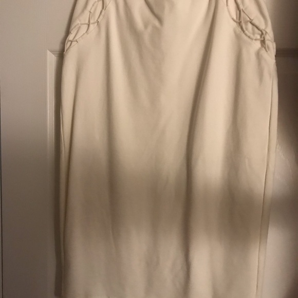 Clothes/dresses *new/like new* size M-L - Picture 7 of 7